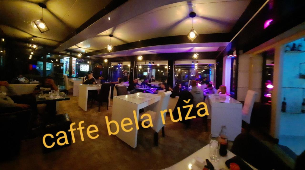 Hotel Bela Ruza Belgrado Exterior foto