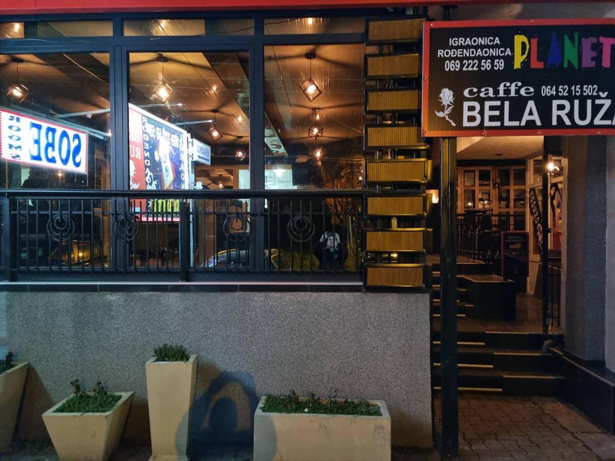 Hotel Bela Ruza Belgrado Exterior foto